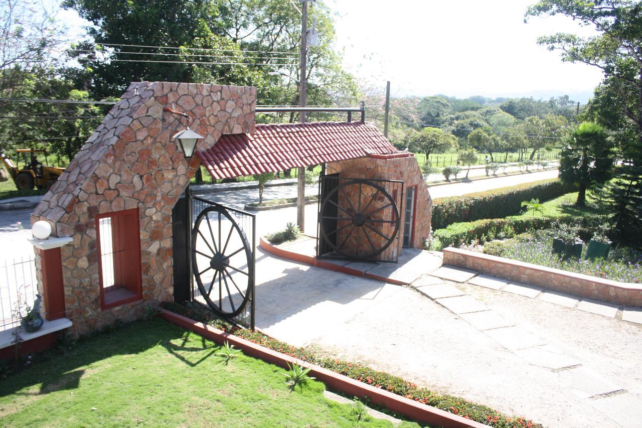 Villas Paraiso Palenque Exterior photo